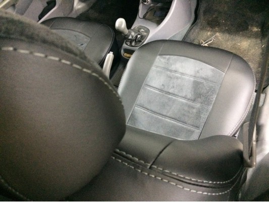 Авточехлы на Hyundai Accent