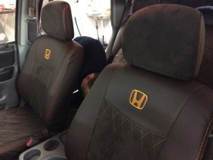 Авточехлы на Honda CR-V Авточехлы на Honda CR-V