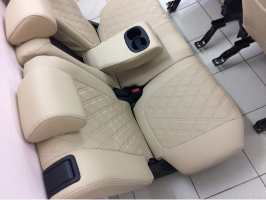 Авточехлы на Mitsubishi Outlander 3