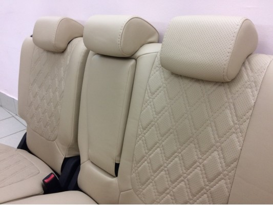 Авточехлы на Mitsubishi Outlander 3