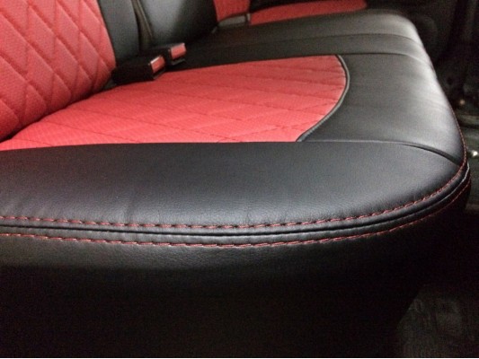 Авточехлы на Renault Sandero Stepway