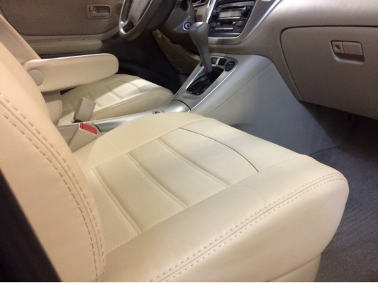 Авточехлы на Toyota Highlander 2