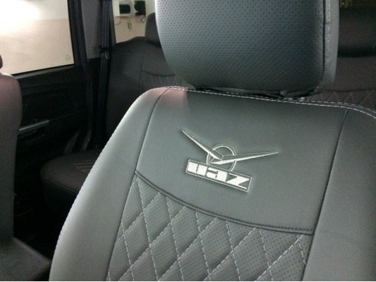 Авточехлы на UAZ Patriot