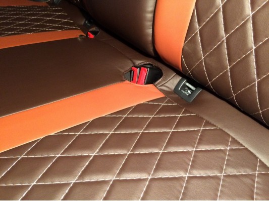 Авточехлы на Volkswagen Golf 6