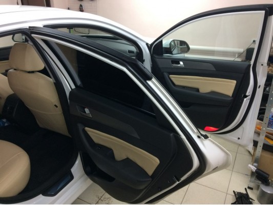 Перетяжка дверных карт Перетяжка дверных карт